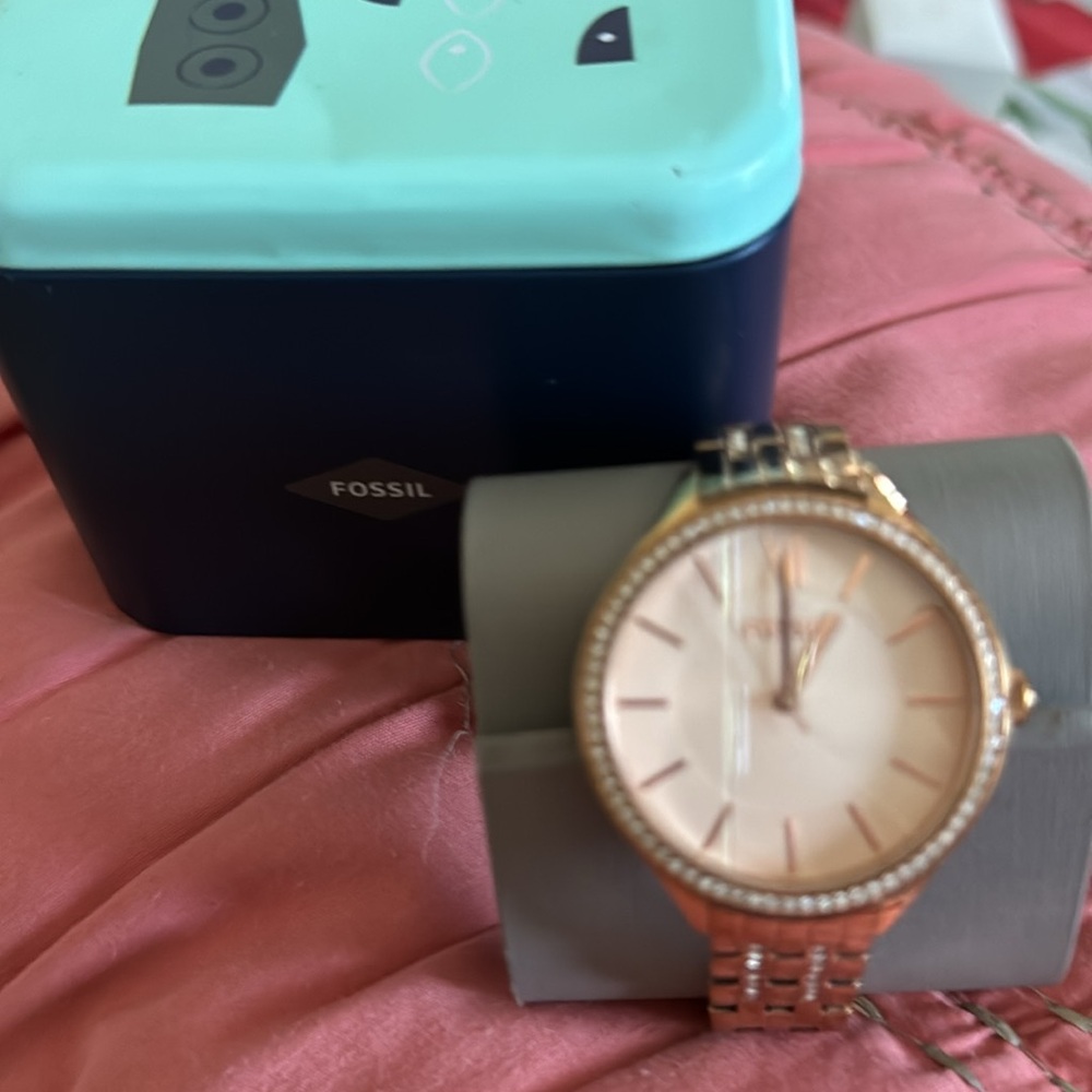 New Fossil Rose Gold w/rinestones